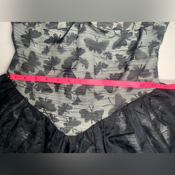 Black Mesh Gothic Baby Doll Dress with Butterflies and Puffed Sleeves - Picture 4 of 10